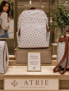🚌 ✏️ 🍎Geometric Patterned Backpack & Crossbody Wristley